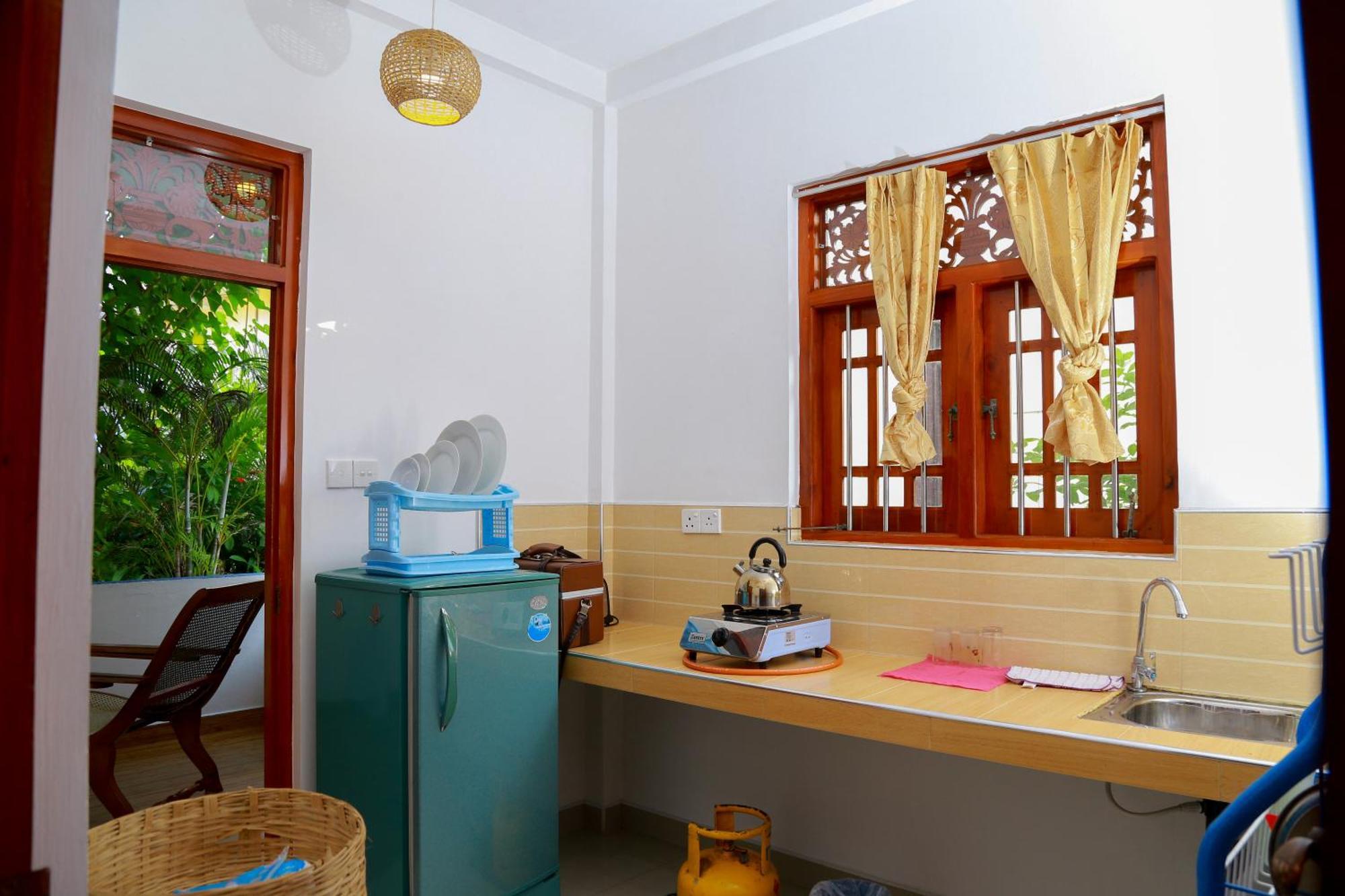 The King Apartment Hikkaduwa Exterior foto